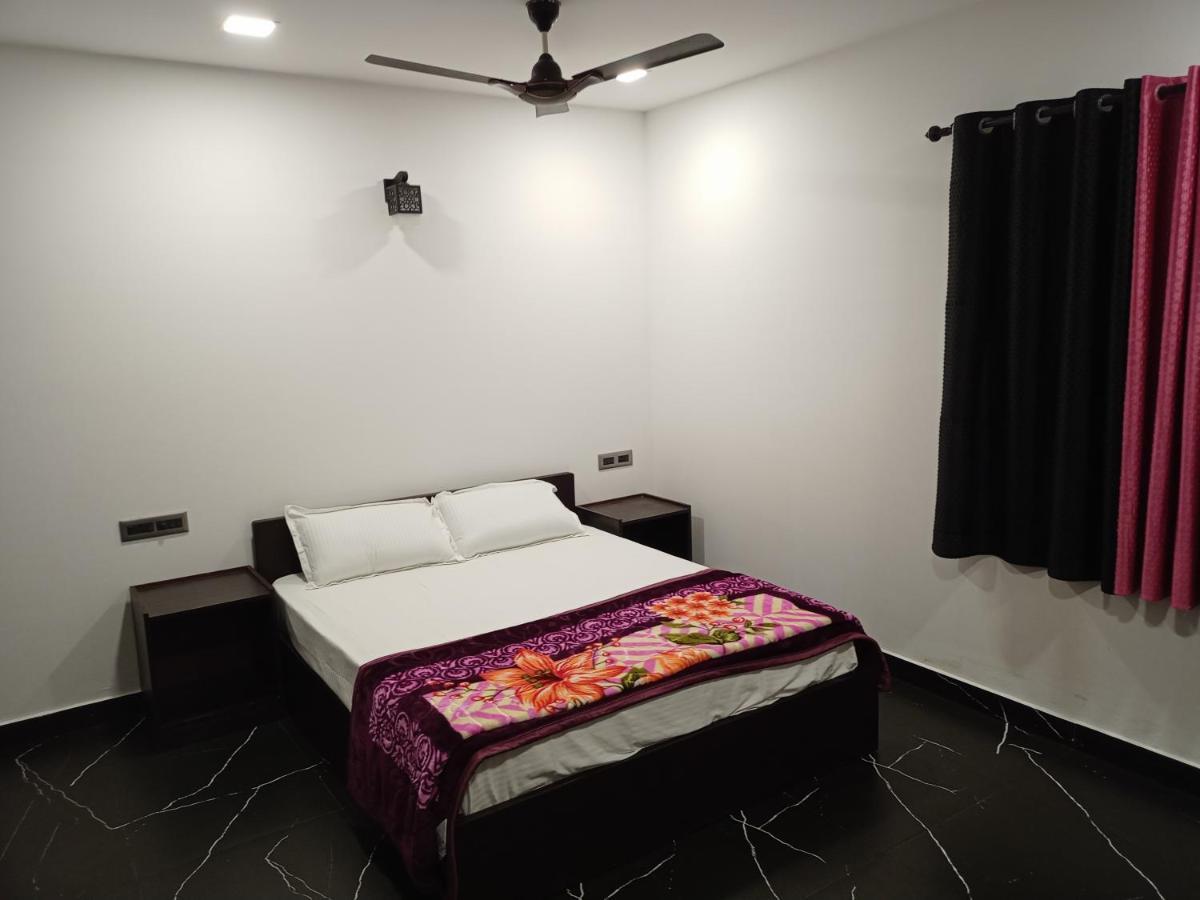 La Casa De Alexa Homestay Идукки Экстерьер фото